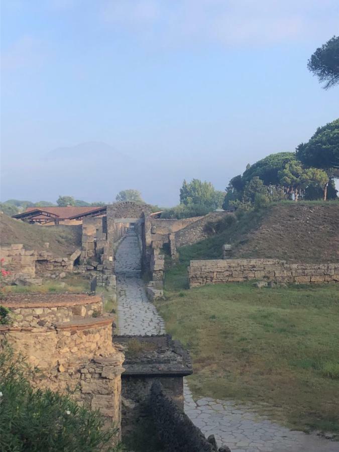 Bed and Breakfast Ricomincio Da 3 Pompei Exterior foto